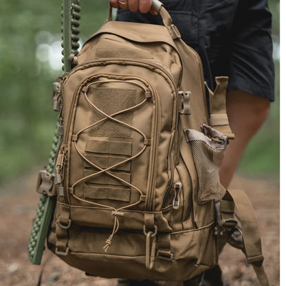 Mochila táctica 65L color café